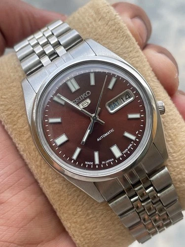 Vintage Seiko 5 SNXS Mens Automatic Day Date 7009