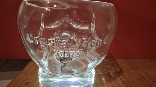 Crystal Head Vodka 40oz Skull glass with strobe light (2 Piece Set) - Picture 6 of 12