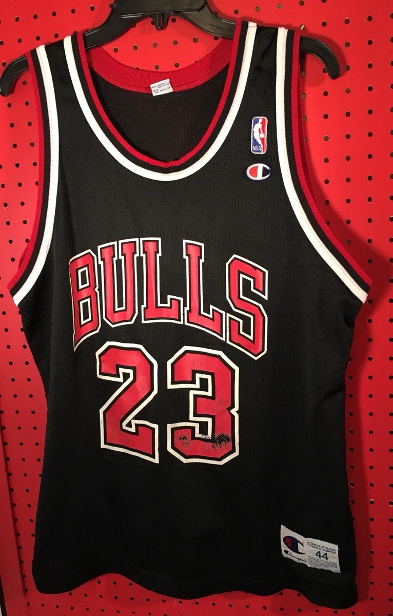 VTG 90s CHAMPION MICHAEL JORDAN 23 BLACK JERSEY NBA MENS L 44