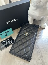 Authentic Pre   d LE Chanel Lambskin Phone Holder/Wallet GHW. Discontinued Design