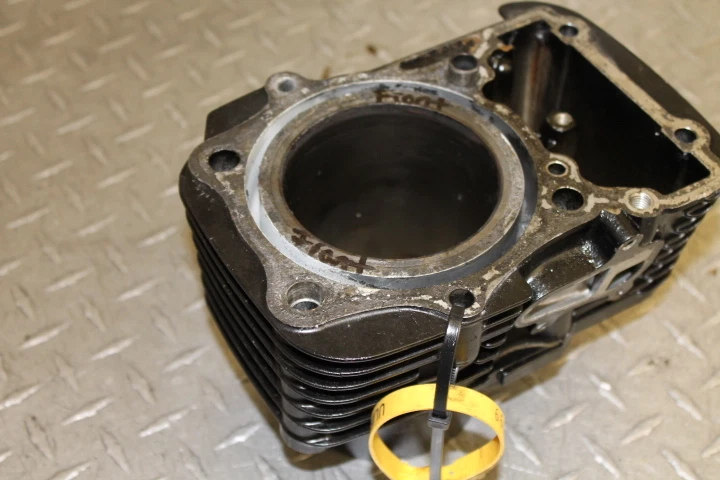 1997 SUZUKI MARAUDER 800 VZ800 ПОЛКА ПЕРЕДНЕГО ЦИЛИНДРА ДВИГАТЕЛЯ WH - Изображение 4 из 4