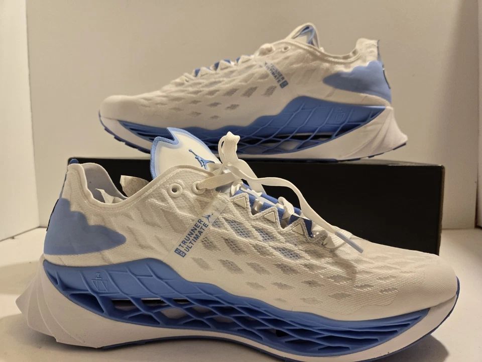AIR JORDAN ZOOM TRUNNER ULTIMATE UNC PE TARHEELS DB3804-144 TALLA 11,5 SIN TAPA Foto 2 de 4