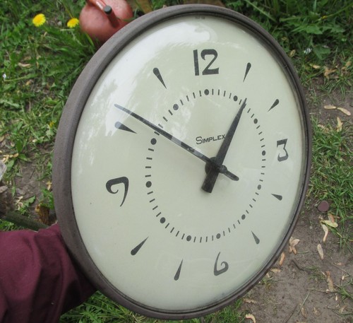 MID CENTURY LRG ROUND SIMPLEX SCHOOL INDUSTRIAL CLOCK SCARCE ARTISTIC FONT NUMBR - Picture 8 of 9