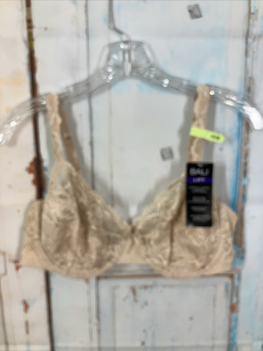 Bali Women's Lace Desire Lightly Lined Underwire Bra in