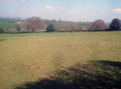 Photo 6x4 Farmland at Little Crows Riddle, The View north across the shal c2009