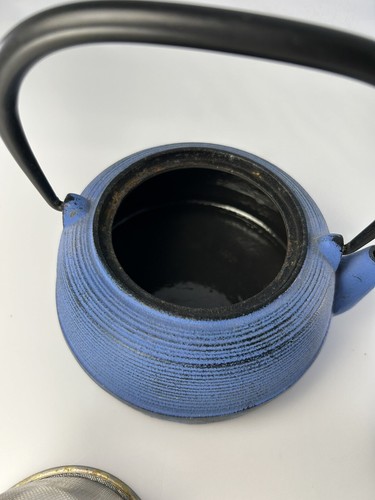 Japanische Gusseisen blaue Teekanne mit Emaillefutter und Eileiter 69-74 mm gestempelt - Bild 6 von 11