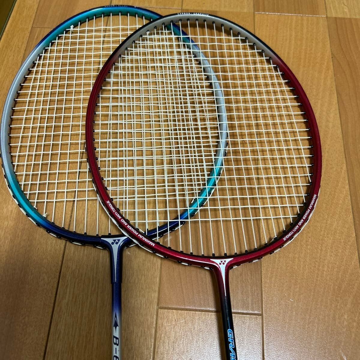 YONEX - kazu05179/28まで大幅値下げ☆YONEX set販売のみ Yonex Badminton Racket Set 2 Rackets Pre Owned with