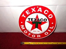 7 1/2 in TEXACO MOTOR OIL & GASOLINE ADVERTISING SIGN HEAVY DIE CUT METAL -Z 415
