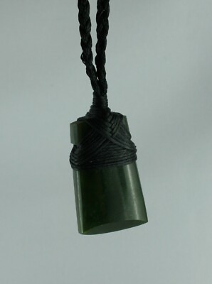 Maori Jade Carving aus Neuseeland  ADZE  TOKI  Talisman
