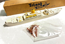 Triang Minic 1/1200 Model Ship RMS ARAGON (box and masts)