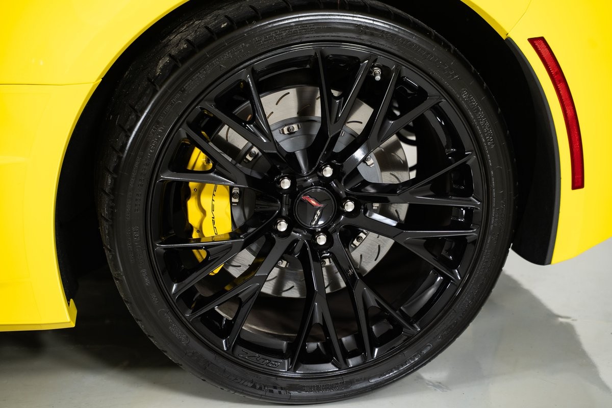 2016 Corvette Racing Yellow Chevrolet Corvette   | C7 Corvette Photo 9