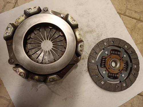 TOYOTA CELICA TA22 TA23 TA28 TA40 CLUTCH KIT ENGINE 2TB 2TG MÉCANISME EMBRAYAGE - Imagen 2 de 6