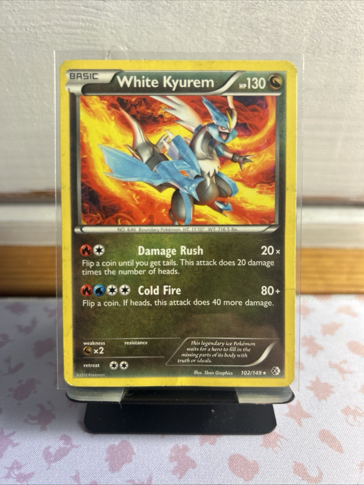 White Kyurem Holo Rare 102/149 Pokemon Card Cracked Ice Boundaries Crossed NM