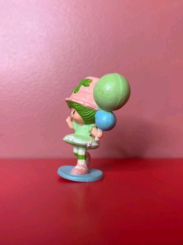 Strawberry Shortcake Miniatures Lime Chiffon With Balloons PVC Doll Figure 1982 - Picture 2 of 5