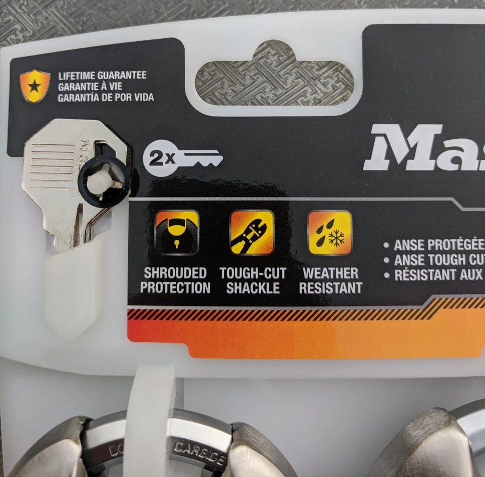 Master Lock Padlock Heavy Duty Outdoor Keyed Alike Shrouded Stainless 3-Pack NEW - Image 2 of 4