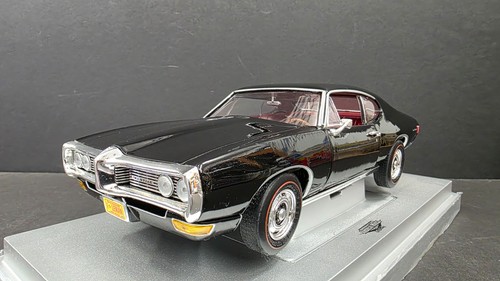 AMERICAN MUSCLE ERTL 1968 PONTIAC LEMANS BLACK 1/18 SR - Picture 2 of 8