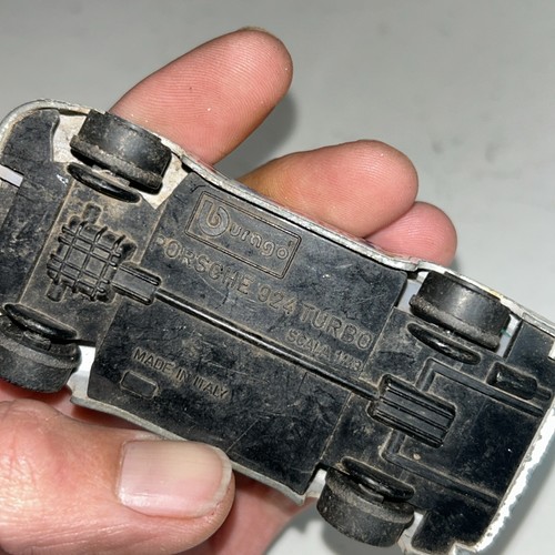 Burago Porsche 924 Turbo 1/43 - Made in Italy (163) - Bild 9 von 9