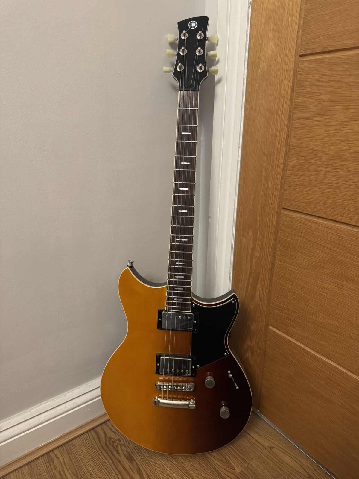Yamaha Revstar RSS20 Electric Guitar Standard, Sunset Burst
