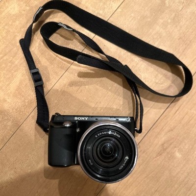 Sony Alpha Spiegellose Kamera Kompakt mit Objektiv Top Zustand