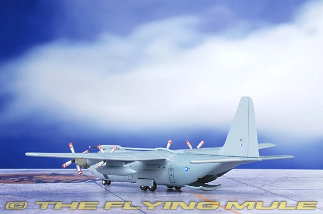 Dragon Models 1:400 Hercules C.Mk 1 RAF No.47 Sqn XV301 - Image 2 of 4