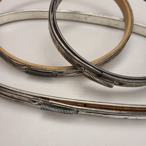 Vintage Metal Embroidery Hoops 5" 6" Round 9" Oval Cork Lined Spring Tension - Picture 2 of 16