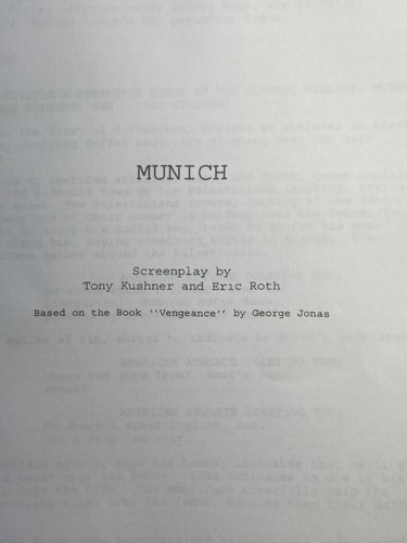 Munich - Original Film Studio Script Screeplay 2005 Steven Spielberg Eric Bana - Picture 3 of 8