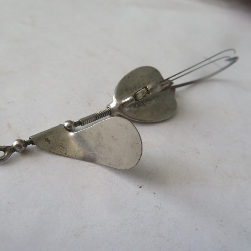 FISHING LURE UNKNOWN 4" OVERALL WEEDLESS WEIGHTED SPINNER - Picture 4 of 4