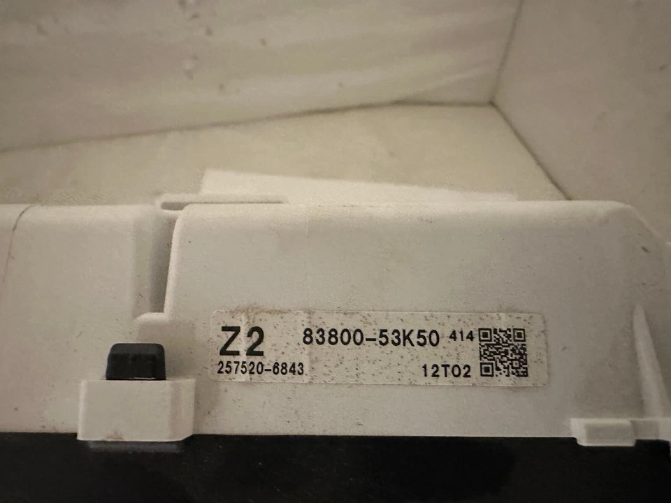 Cuadro de instrumentos velocímetro Lexus IS200T 2017 indicadores del panel de instrumentos 38.391 millas Foto 3 de 3