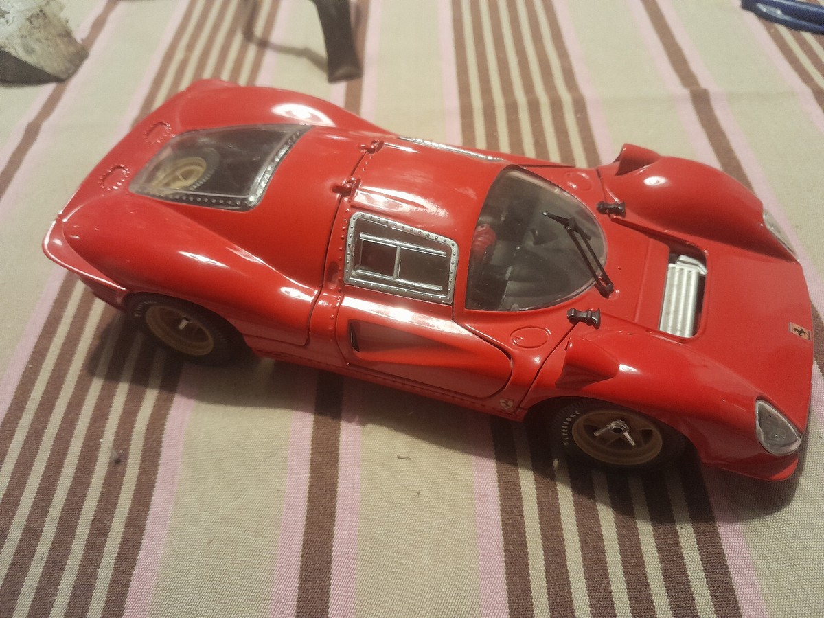 FERRARI 330 P4 SPIDER cabriolet rouge au 1/18 JOUEF EVOLUTION voiture miniature