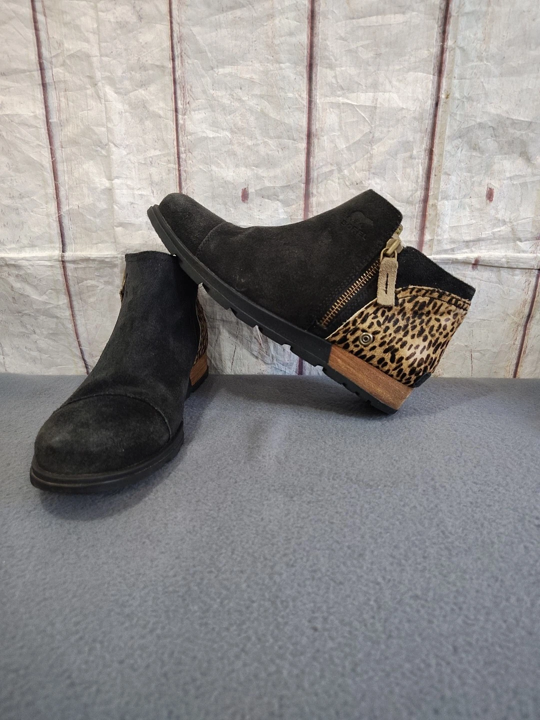 sorel major leopard print low ankle side zip bootie boots