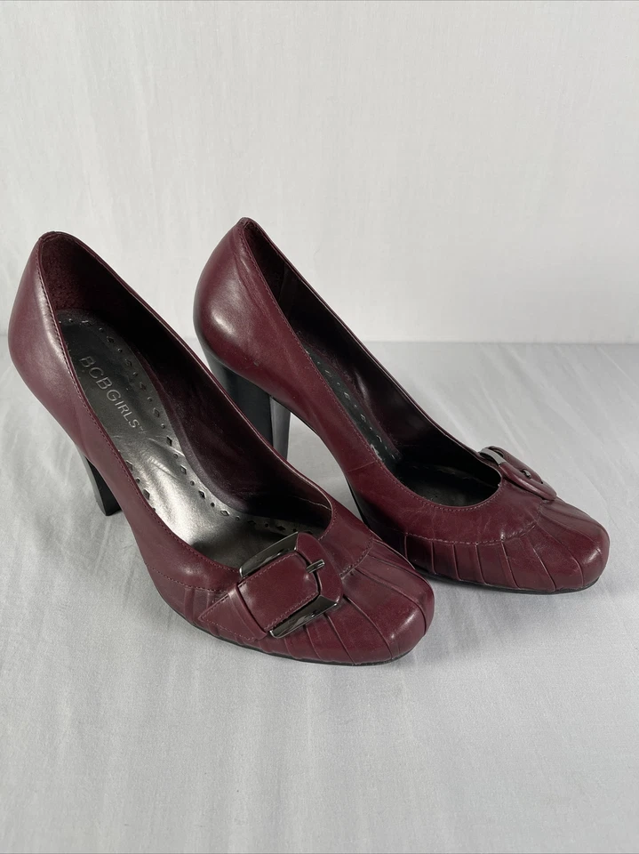 BCBGirls Tacones de Cuero 8m Borgoña Sin Cordones Clásicos con Hebilla  Foto 4 de 4