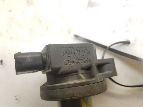 06-19 TOYOTA YARIS 1.5L IGNITION COIL - Picture 3 of 12
