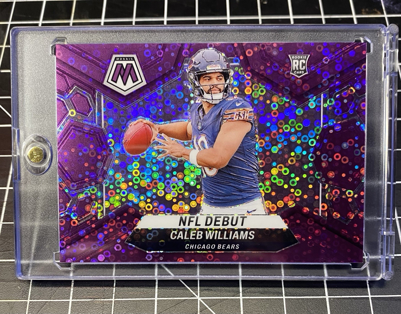 2024 Mosaic Caleb Williams NFL Debut No Huddle Purple Disco /50 RC Bears Prizm