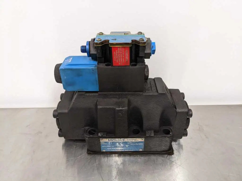 Vickers DG5S-8-2A-T-M-FPM4WL-H-530 Directional Valve Eaton