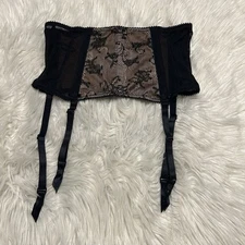 Victorias Secret XS/S Garter Belt Very Sexy  Back Closure Lace Trim NEW
