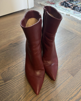 GIANVITO ROSSI Red Leather Pointed Toe Ankle Booties Zip Block Heel US 9