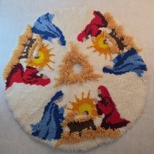 Latch Hook Christmas Tree Skirt Nativity Baby Jesus Mary Joseph Handmade 38"