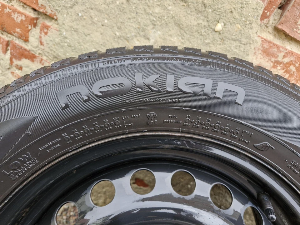 Winterräder Ford Mondeo BA7 MK5 inkl. Ford Radkappen + -muttern. 215 60 R16 - Bild 4 von 4