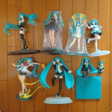 Hatsune Miku Vocaloid Figure Lot Collectible Anime Toys Fully Functional