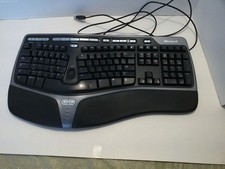 Microsoft Natural Ergonomic USB Keyboard 4000...