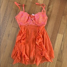 Vintage Victoria  s Secret Lace Lingerie Top NWT Size Medium Orange Pink