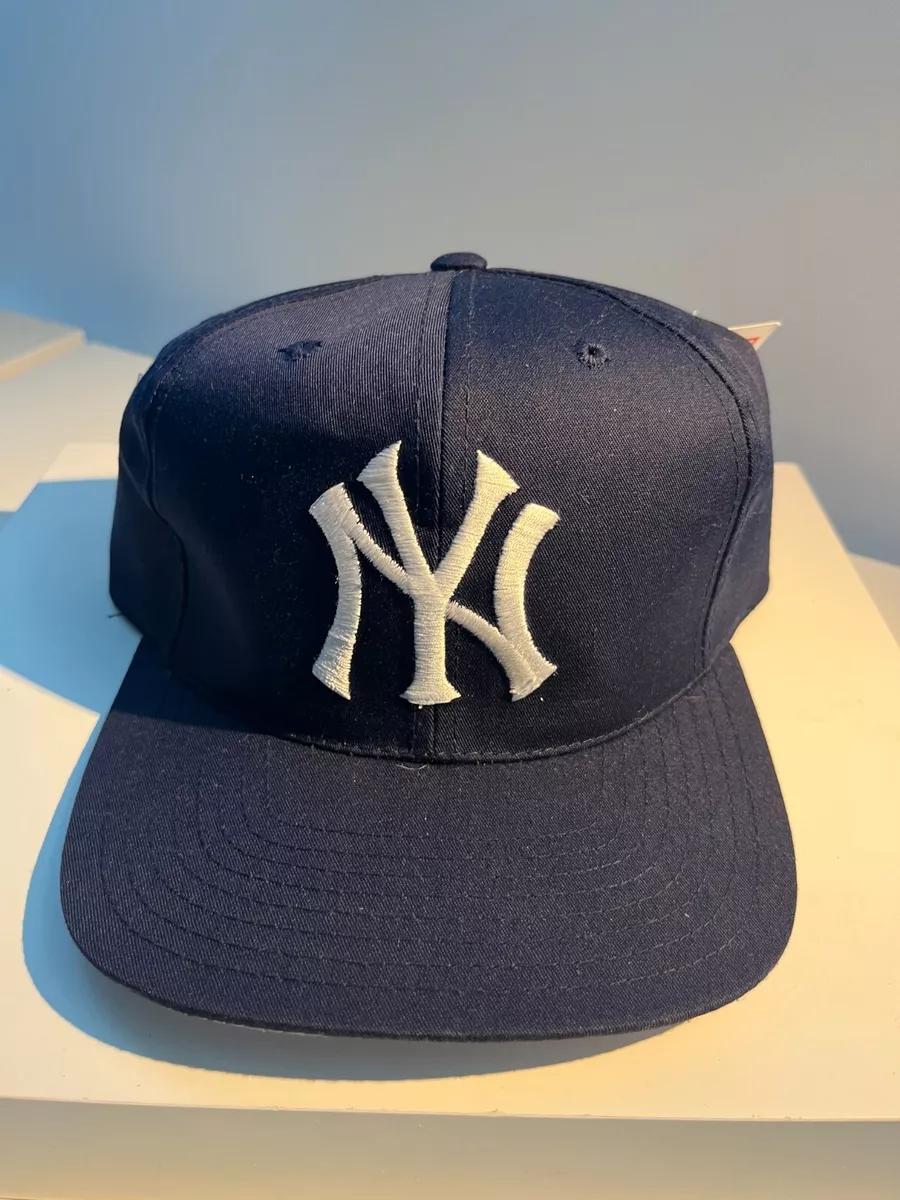 New Vintage 90’s NYY New York Yankees MLB Logo 7 Athletic Hat Cap Snapback  NWT