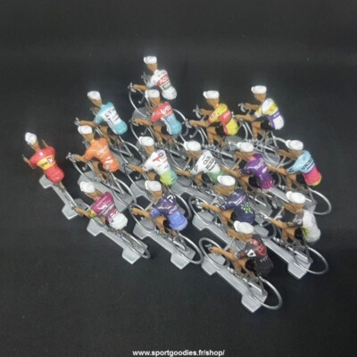 Set 17 Figurines Cyclistes Miniatures Tour De France 2025 - Échelle 1:32 - Cofalu