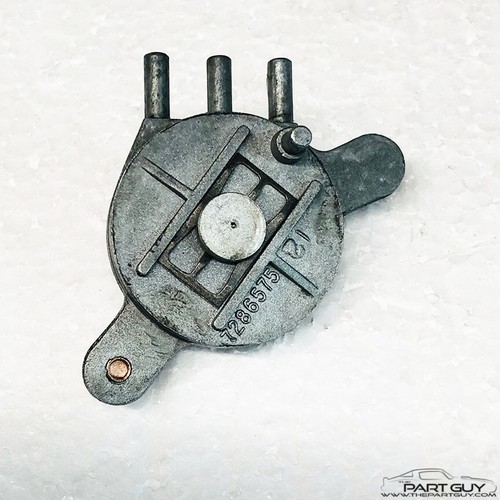 RCND 1968 Cutlass A/C Control 3PORT HEATER VALVE VACUUM SWITCH 68 442