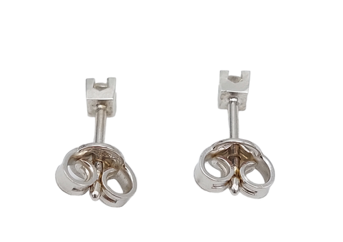 Orecchini donna punto luce realizzati in oro bianco 18 kt e diamanti da 0.10 ct. - Foto 7 di 12
