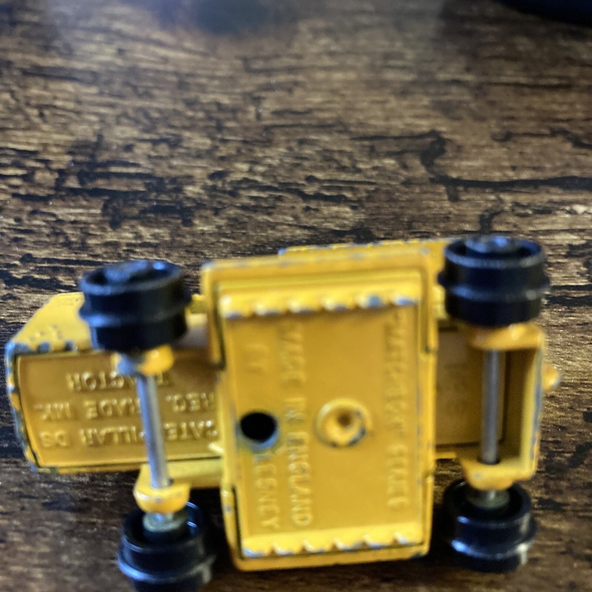ミニカー MATCHBOX No.8 CATERPILLAR TRACTOR s-l400.jpg