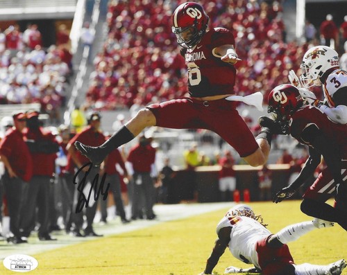 BAKER MAYFIELD SIGNED OKLAHOMA SOONERS FOOTBALL 8X10 PHOTO HEISMAN JSA