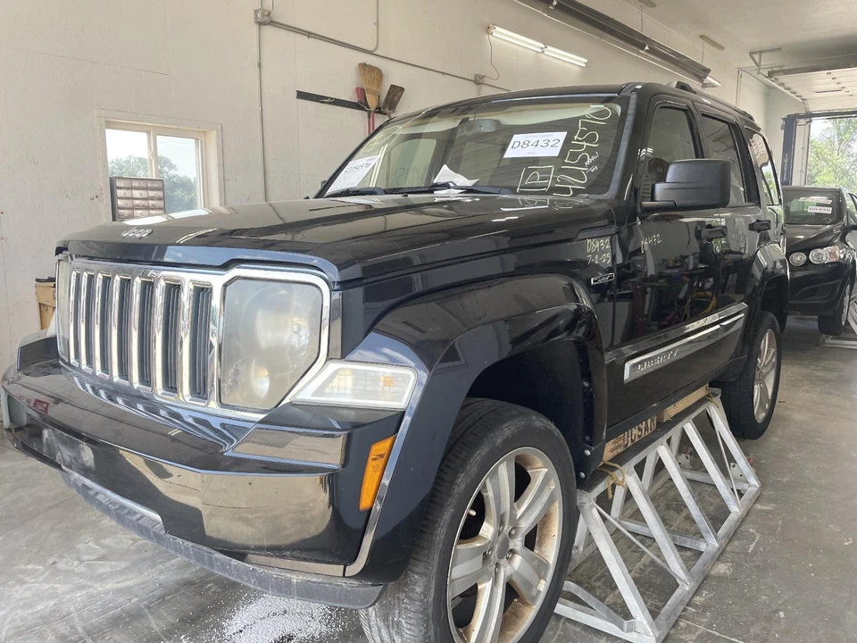 Used A/C Compressor fits: 2012 Jeep Liberty 3.7 Grade A - Image 2 of 4