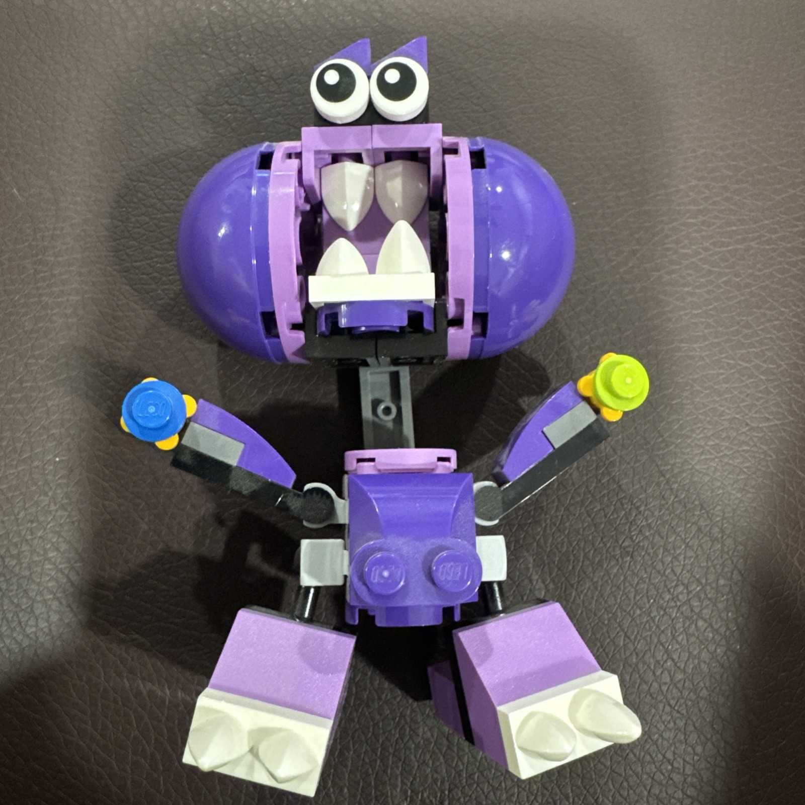 Picture 1 of 3
