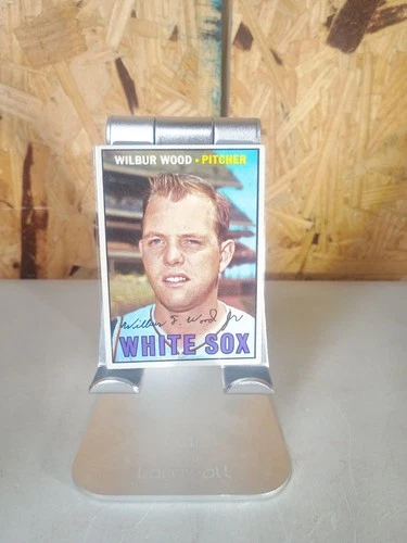 1967 Topps - Wilbur Wood #391